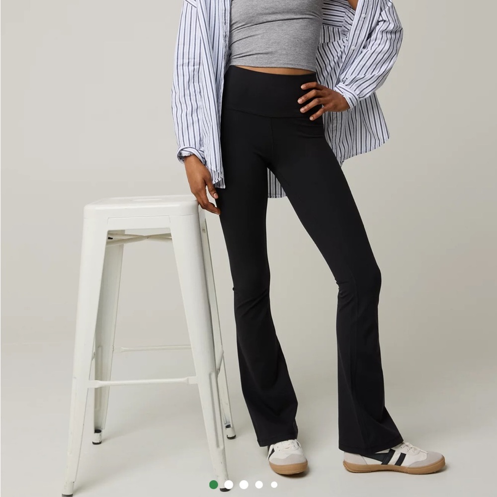 Aerie Offline The Hugger Bootcut Leggings